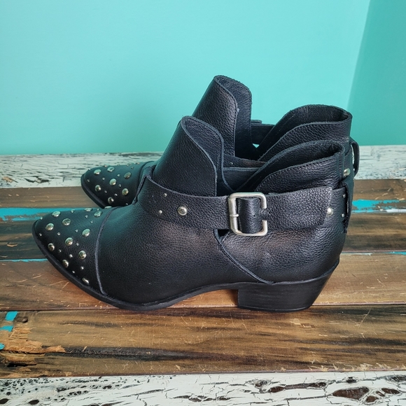 NWOT Musse & Cloud black leather studded boots - Picture 4 of 9